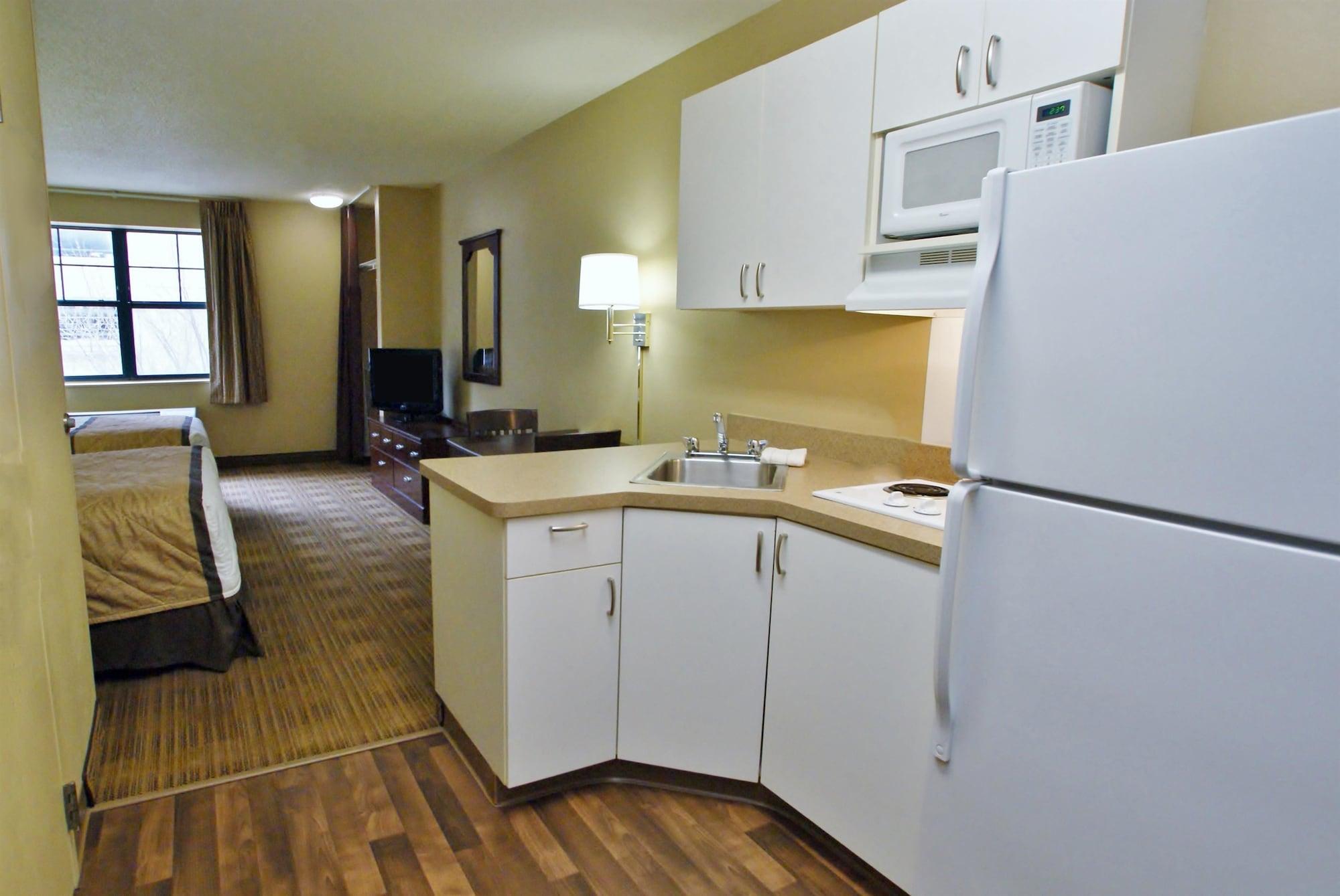 Extended Stay America Suites - Rockford - I-90 Екстер'єр фото