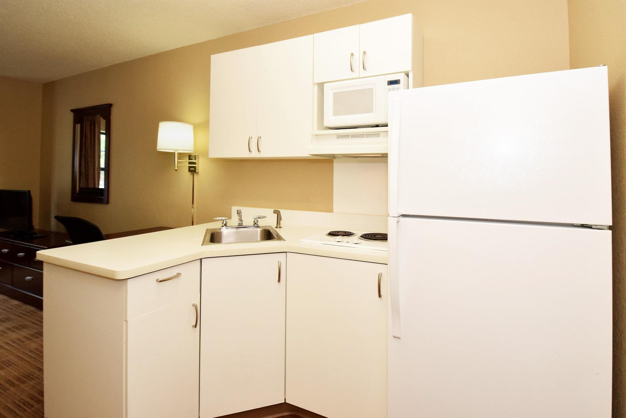 Extended Stay America Suites - Rockford - I-90 Екстер'єр фото