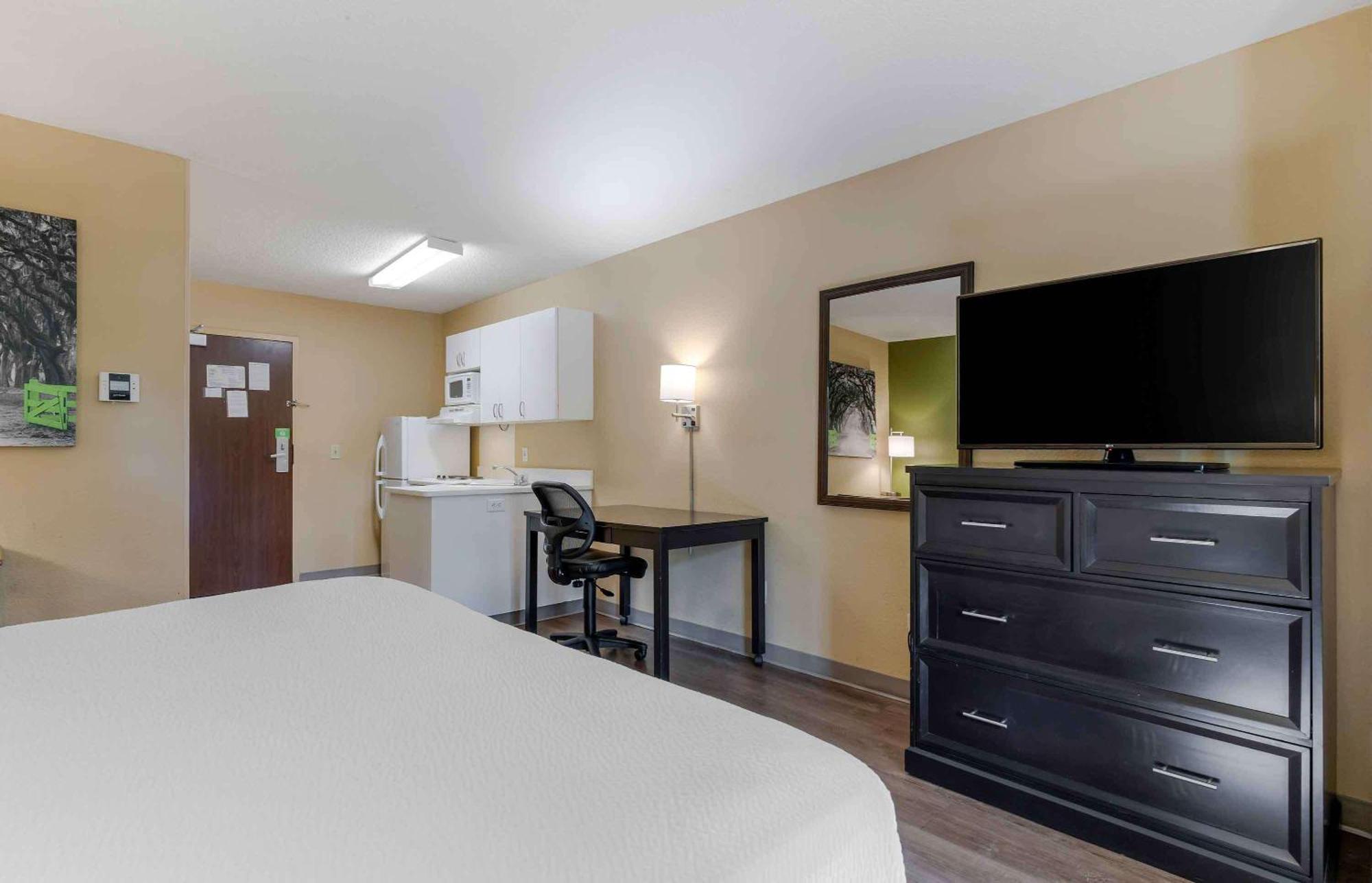 Extended Stay America Suites - Rockford - I-90 Екстер'єр фото
