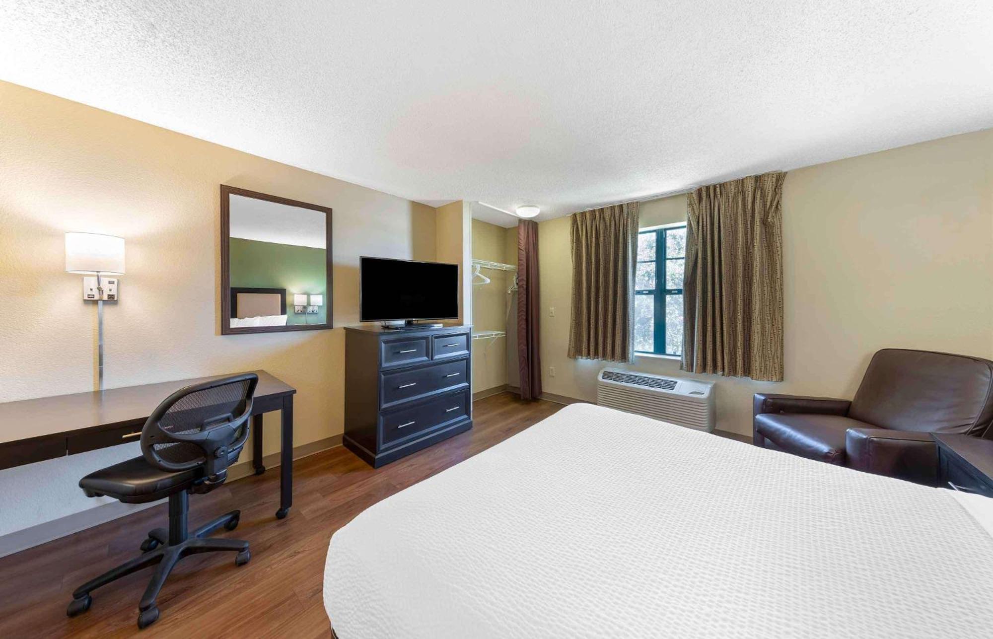 Extended Stay America Suites - Rockford - I-90 Екстер'єр фото