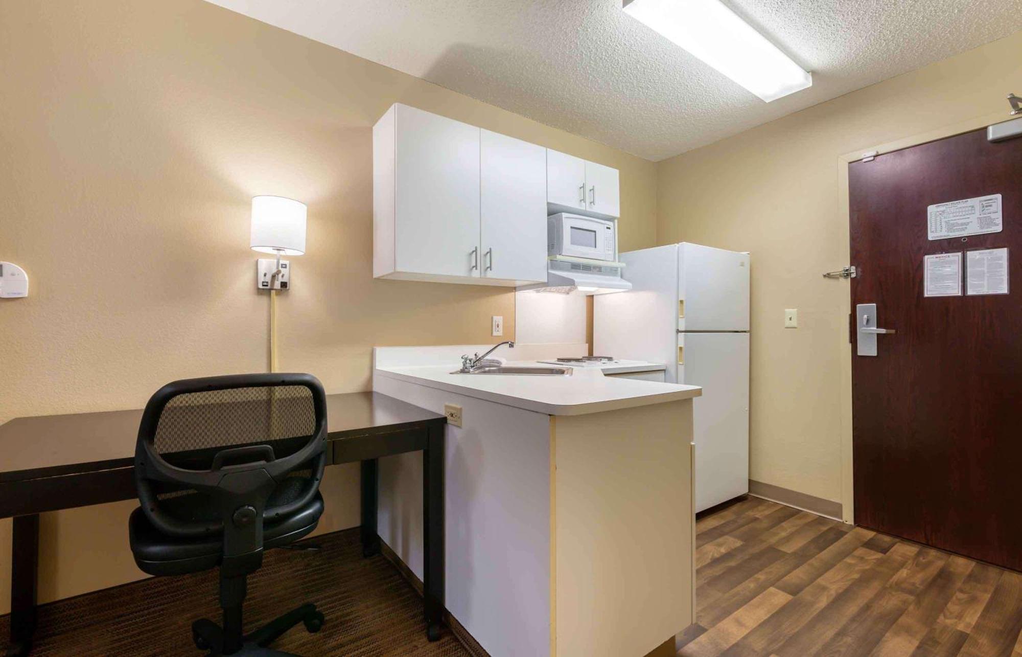 Extended Stay America Suites - Rockford - I-90 Екстер'єр фото