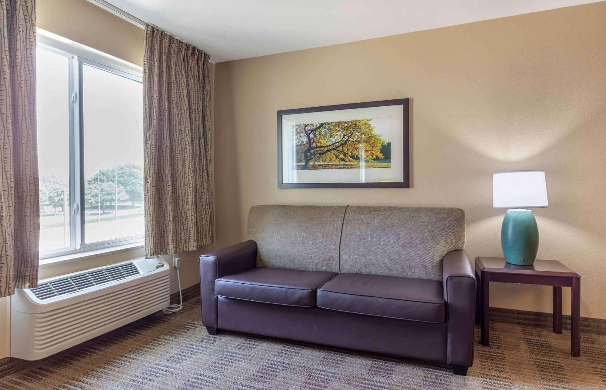 Extended Stay America Suites - Rockford - I-90 Екстер'єр фото