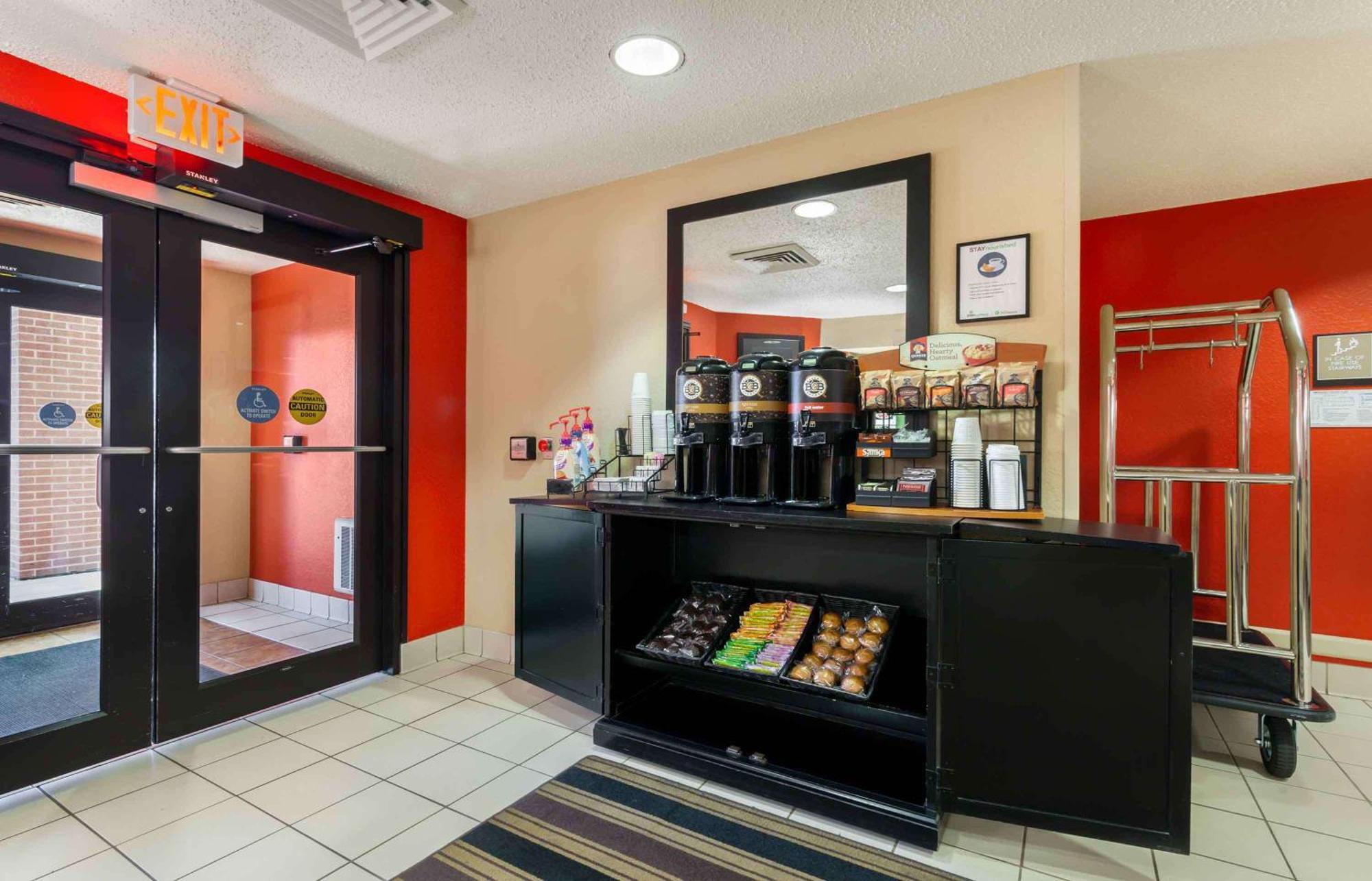 Extended Stay America Suites - Rockford - I-90 Екстер'єр фото