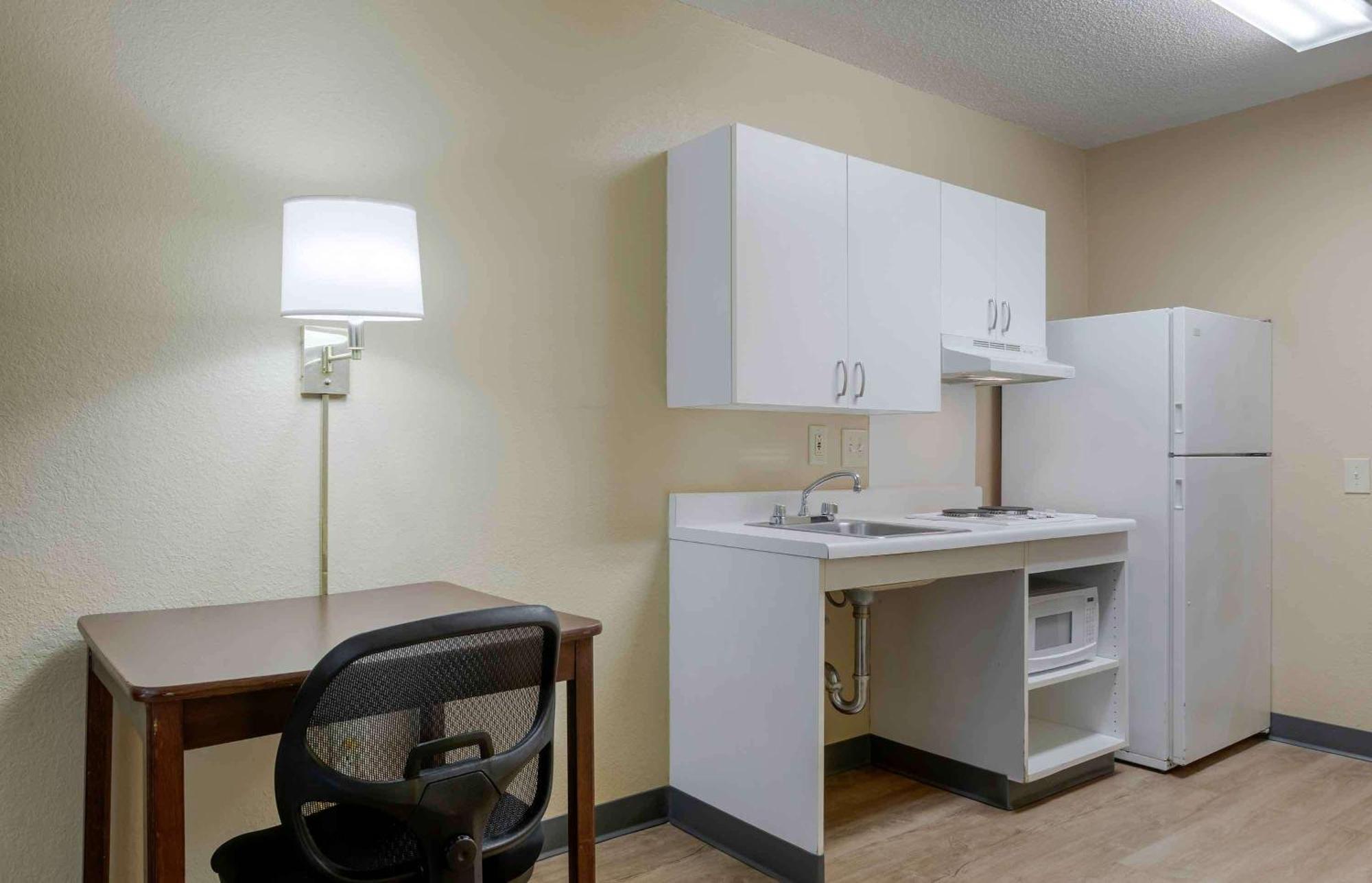Extended Stay America Suites - Rockford - I-90 Екстер'єр фото